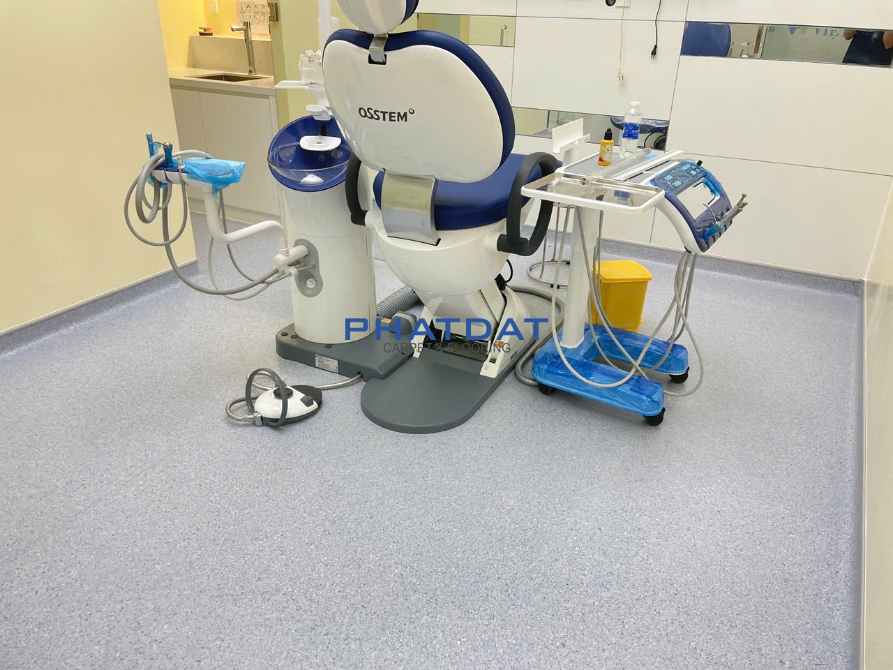 Công trình sàn vinyl kháng khuẩn Nha Khoa Nguyễn Xiển, Thủ Đức City